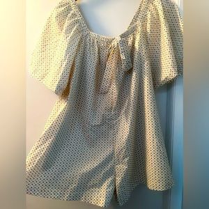 Sweet floral romper, size Medium.